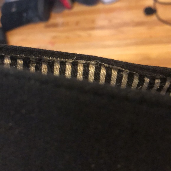 Black flats (worn) - Picture 4 of 5